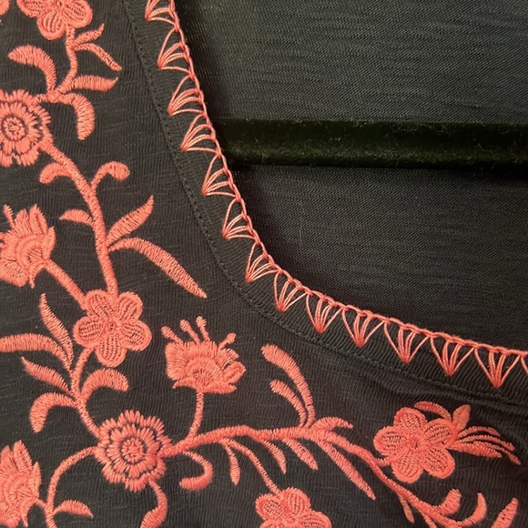 NWT TALBOTS cotton embroidered t shirt - Picture 2 of 6